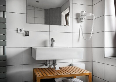 Badezimmer Pension Ketzin Wohnung 02